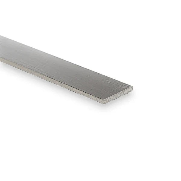 38.1mm x 12.7mm Brushed Polished Aluminium Flat Bar Grade 6082 Corrosion Resistant Weldable Sleek Finish for Construction & DIY Projects 38.1 × 12.7 mm (1.1/2″ × 1/2″) – photo 1 of 1